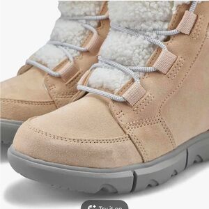 Sorel Explorer II Carnival Cozy Waterproof Boots Beige NWOT Women’s Size 7